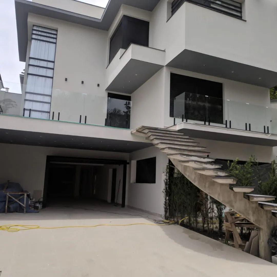 Vidros externos em residência